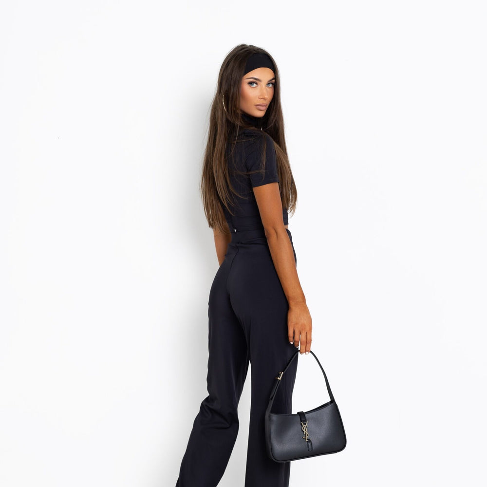 
                      
                        ALLEGRA SET – TROUSERS + BLOUSE
                      
                    